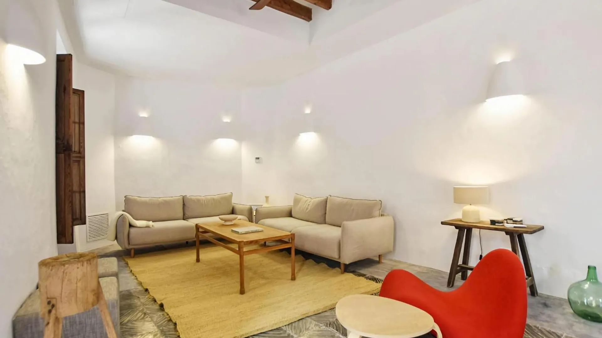 Cosy Holiday Home With Swimming Pool Biniamar